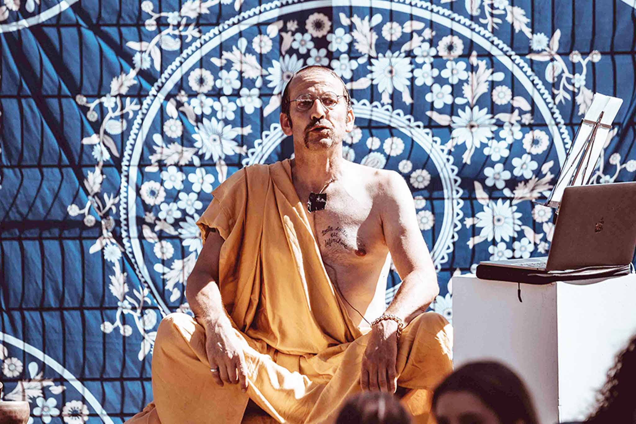 En ces temps troublés, laissons-nous tenter par une quête spirituelle. Matière Première propose de vous guider par la voix de Grand Panda, originaire de Pontonx-sur-l’Adour, patrie de la garbure, du canard et du tursan. Une séance de méditation presque parfaite !