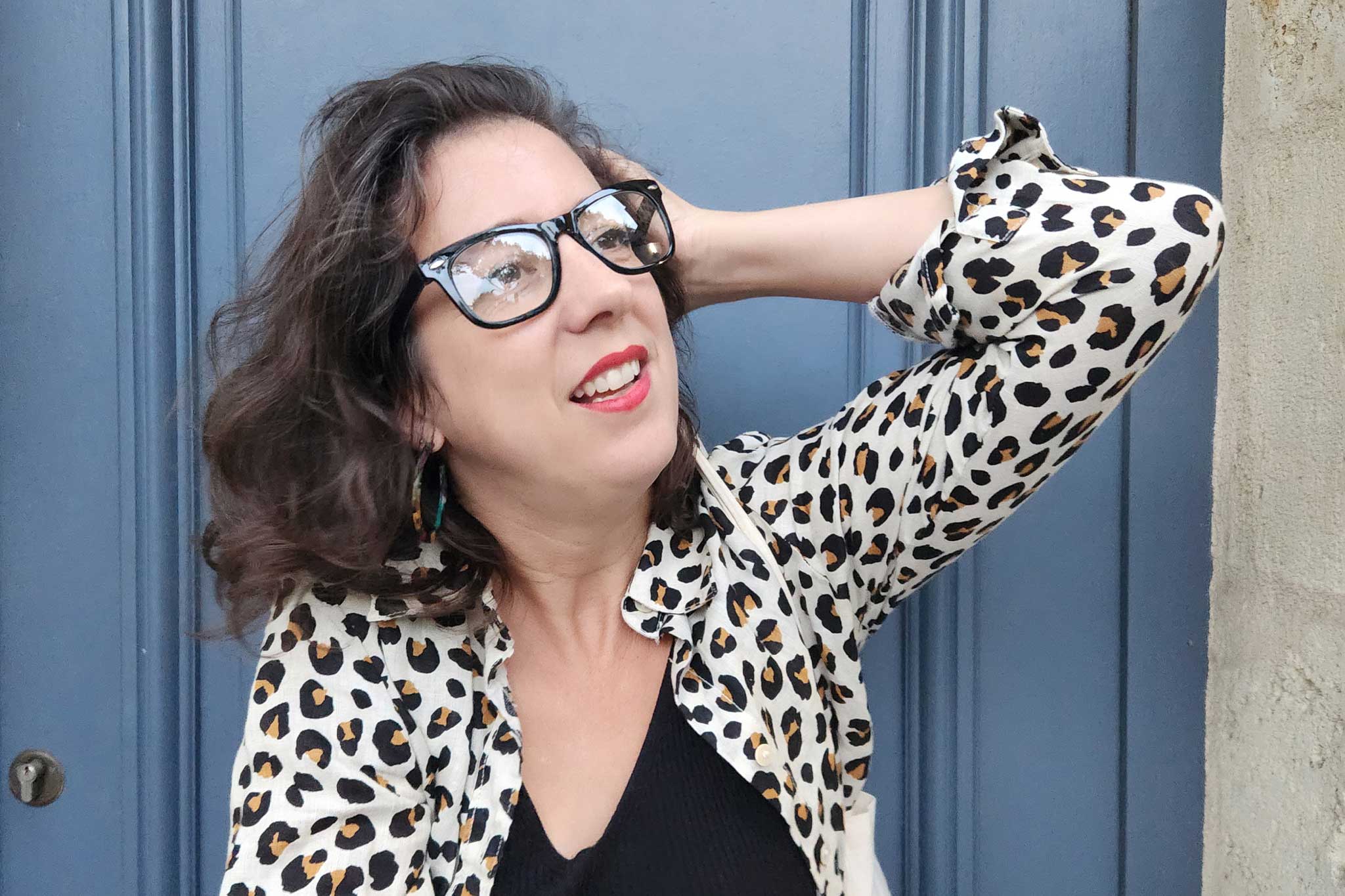 Pénélope Créneau, présentatrice phare de Radio Navo sera spécialement délocalisée des studios de la capitale cet automne ! Une présence sur le terrain, pour nous faire vivre comme si on y était la réalité et le charme de ces petits festivals de provin...de campagne.  Un première pour Radio Navo, et pour Pénélope ! (ou Péné ?) On est so excited ! Alors chaussez vos bottes avec nous et sentez le bon air de la ruralité, en vibrant au son des fanfares 